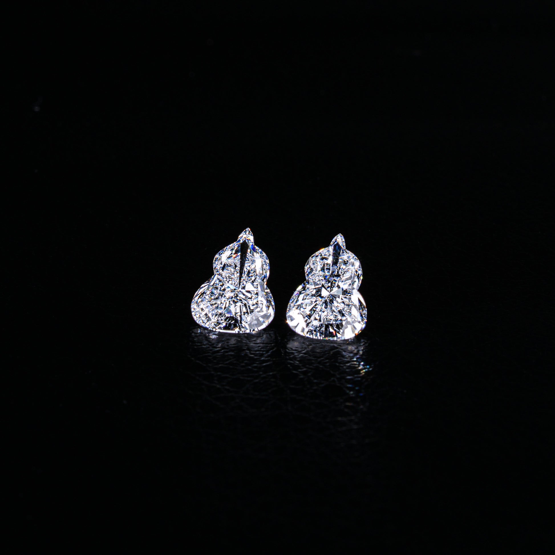 Fancy Shape Diamond Pair - Pear Jewels